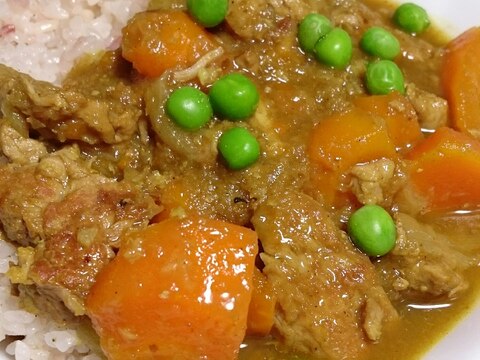 ストウブDE〜豚ヒレのカレー煮込み